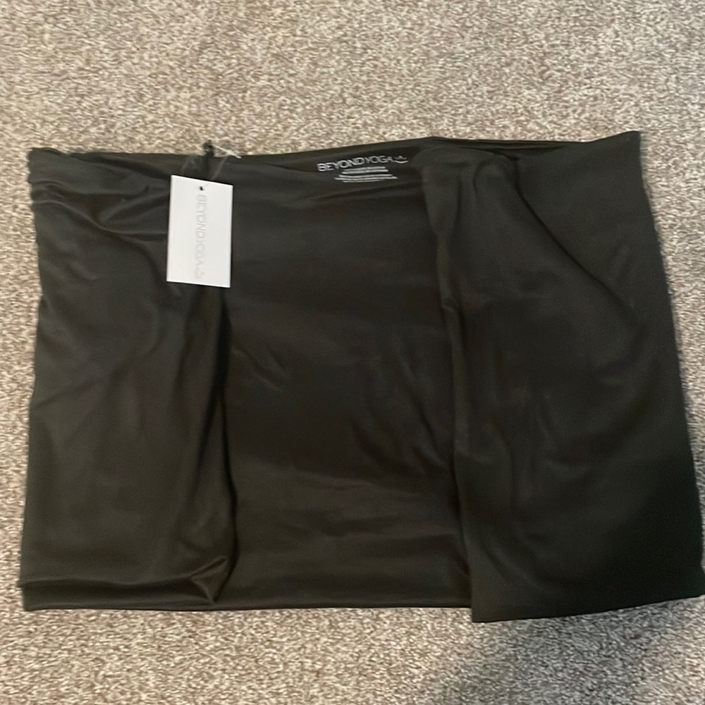 Beyond Yoga Hidden Pocket Infinity Scarf